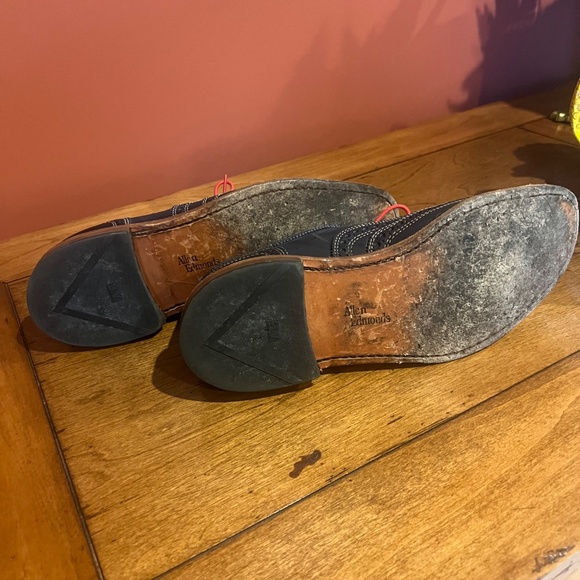 Men’s Leather Dress Shoes - Picture 3 of 4